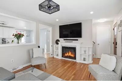 30 W Hill Road, Springfield, MA 01109 - Photo 5