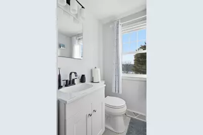 30 W Hill Road, Springfield, MA 01109 - Photo 19