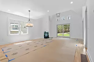 83 Johnson Woods Dr, Reading, MA 01867 - Photo 3