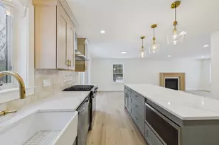 280 Plain St, Rehoboth, MA 02769 - Photo 11