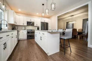 111 Dunbar St, Taunton, MA 02780 - Photo 9