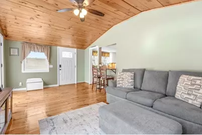 376 Douglas Street, Uxbridge, MA 01569 - Photo 5