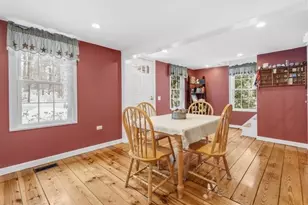 376 Douglas St, Uxbridge, MA 01569 - Photo 9