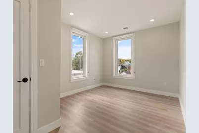 211 Green St. #202, Boston, MA 02130 - Photo 5