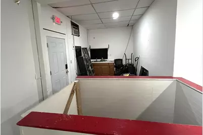 86 Spring, Medford, MA 02155 - Photo 9