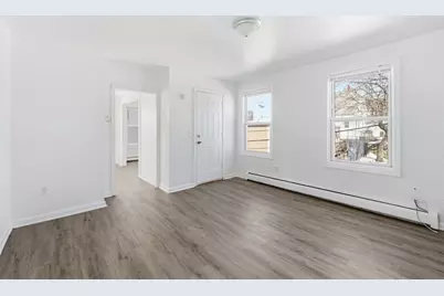 5 Floyd St, Lowell, MA 01852 - Photo 11