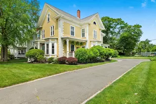 5 Holten St, Danvers, MA 01923 - Photo 3