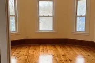 10 Holland Rd, Worcester, MA 01603 - Photo 3