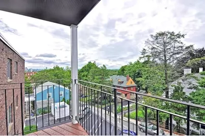 27 Alpine Street #Unit 11, Malden, MA 02148 - Photo 5