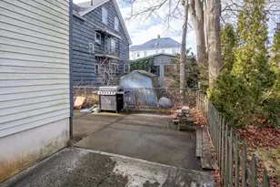 75 Belleville Rd, New Bedford, MA 02745 - Photo 35