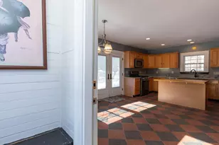 598 Bay Rd, Hamilton, MA 01982 - Photo 3