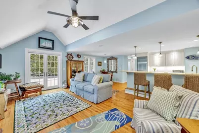 224 N Falmouth Hwy #2U, Falmouth, MA 02556 - Photo 3