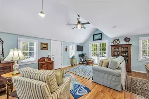 224 N Falmouth Hwy, Falmouth, MA 02556 - Photo 5