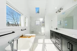 115 Oxford Rd, Newton, MA 02459 - Photo 5