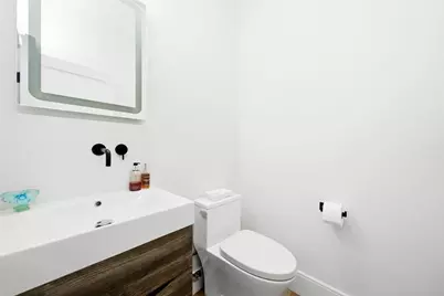 115 Oxford Rd, Newton, MA 02459 - Photo 9