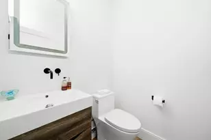 115 Oxford Rd, Newton, MA 02459 - Photo 9