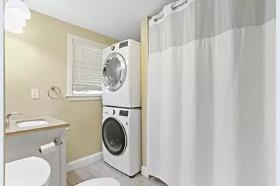 181 Green Street #1, Melrose, MA 02176 - Photo 11