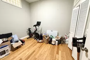 195 W 3rd St, Boston, MA 02127 - Photo 9