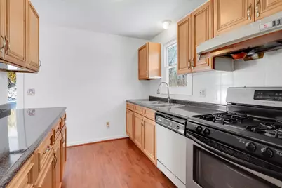 143 Fieldston St, Springfield, MA 01119 - Photo 5