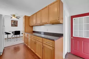 143 Fieldston St, Springfield, MA 01119 - Photo 3