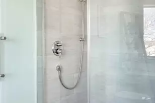 2 Breezy Point Rd, Gloucester, MA 01930 - Photo 23