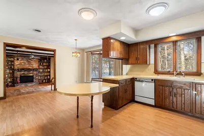 26 Nottingham Dr, Raynham, MA 02767 - Photo 9