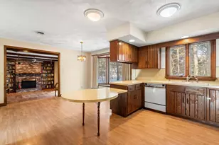 26 Nottingham Dr, Raynham, MA 02767 - Photo 9