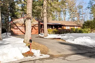 26 Nottingham Dr, Raynham, MA 02767 - Photo 3