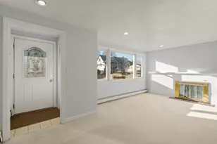 8 Stanley St, Natick, MA 01760 - Photo 3