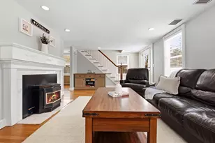 32 Summer St, Georgetown, MA 01833 - Photo 5