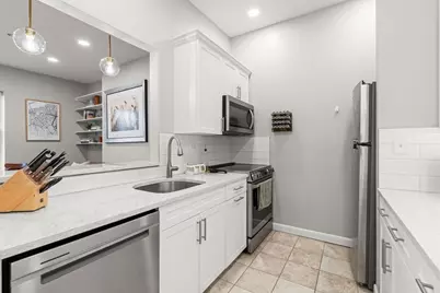 6 Yarmouth St #3, Boston, MA 02116 - Photo 5