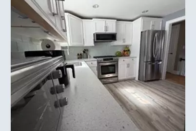 23 Floyd St, Billerica, MA 01821 - Photo 5