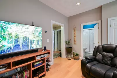 557 Salem St #3, Malden, MA 02148 - Photo 7