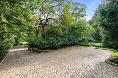 188 Heath St, Brookline, MA 02467 - Photo 41