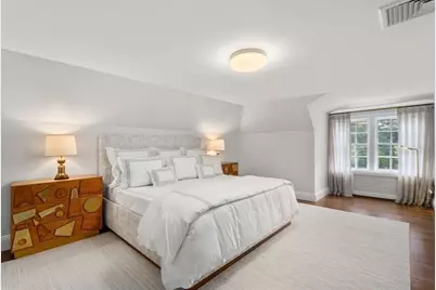 188 Heath St, Brookline, MA 02467 - Photo 23