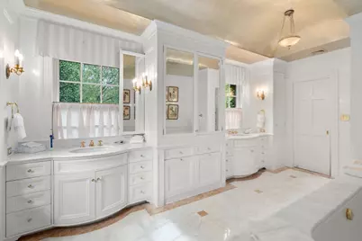 188 Heath St, Brookline, MA 02467 - Photo 27