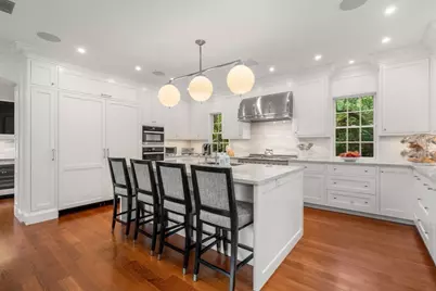 188 Heath St, Brookline, MA 02467 - Photo 17