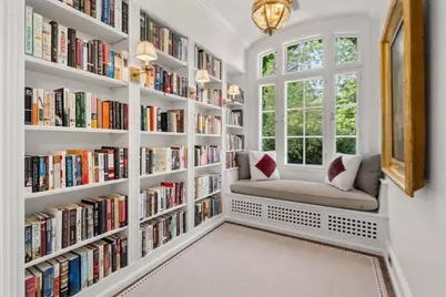 188 Heath St, Brookline, MA 02467 - Photo 23