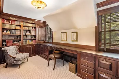 188 Heath St, Brookline, MA 02467 - Photo 31