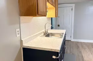 72 Wales St, Taunton, MA 02780 - Photo 3