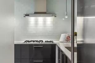 25 Channel Center St, Boston, MA 02210 - Photo 13