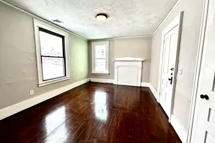 56 Clinton Ave, Holyoke, MA 01040 - Photo 13