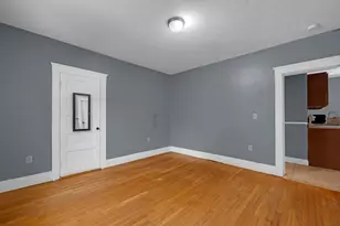 31 Boardman St, Worcester, MA 01606 - Photo 13