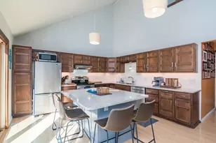 244 N Valley Rd, Pelham, MA 01002 - Photo 15