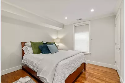 1 Worcester Sq #2, Boston, MA 02118 - Photo 15