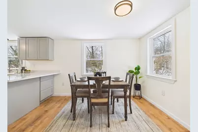 122 Truro St, New Bedford, MA 02745 - Photo 15