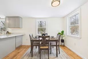 122 Truro St, New Bedford, MA 02745 - Photo 15