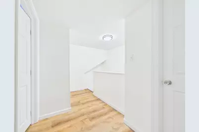 122 Truro St, New Bedford, MA 02745 - Photo 19