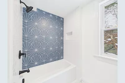 122 Truro St, New Bedford, MA 02745 - Photo 17