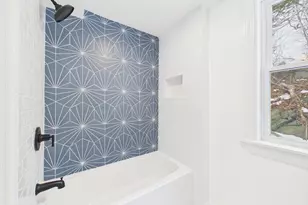 122 Truro St, New Bedford, MA 02745 - Photo 17